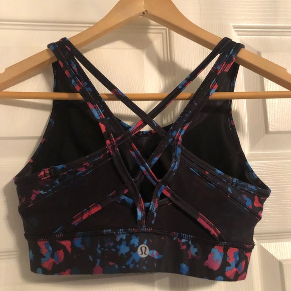 🚫SOLD🚫 LULULEMON SPORTS BRA SIZE 6 - Picture 2 of 4